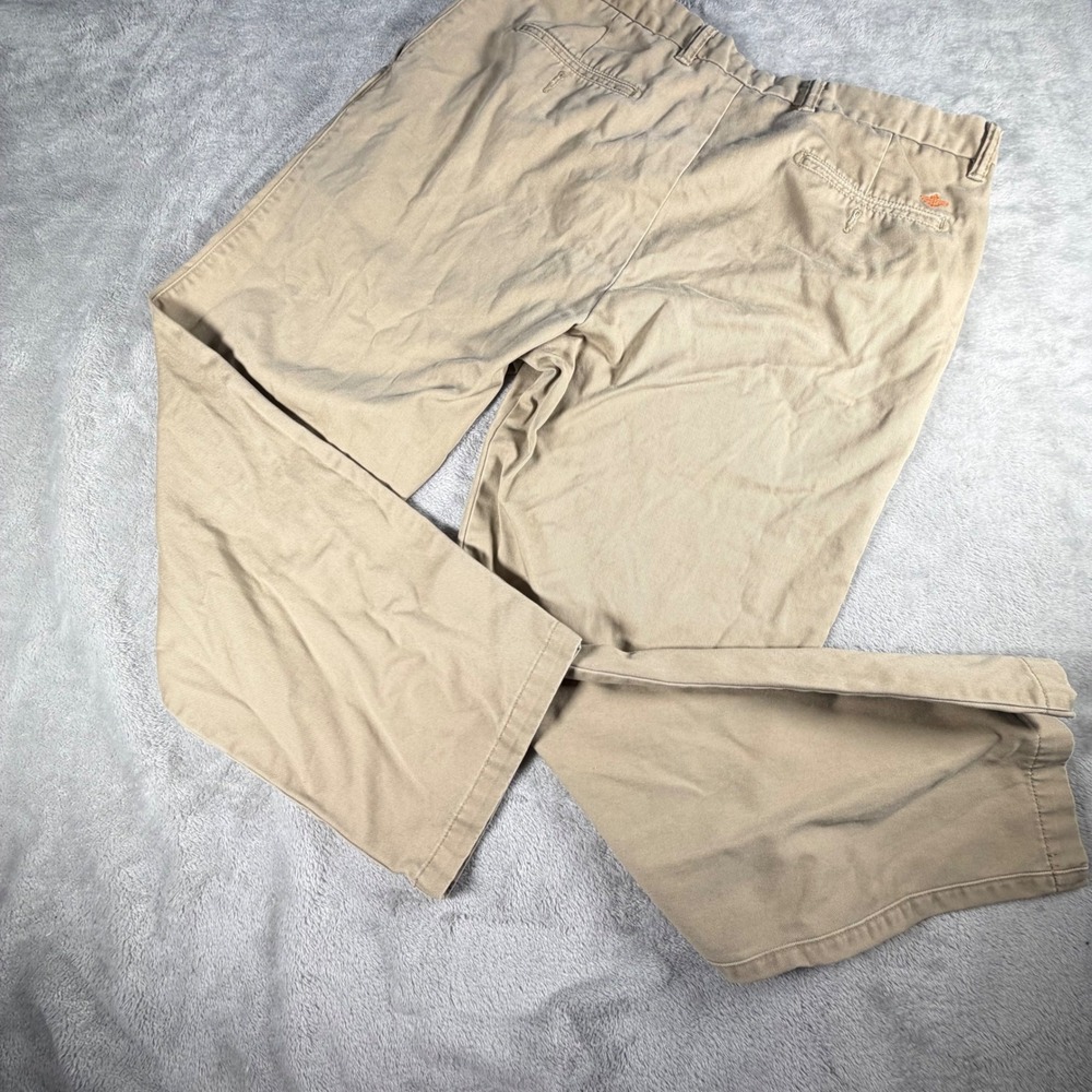 Dockers D3 Classic Fit Khaki Pants Mens 38x30 Tan 100% Cotton Flat Front Chinos